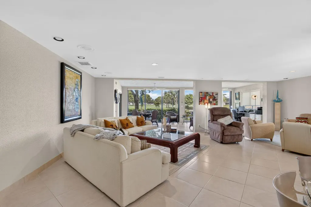 4 Eastgate Drive Boynton Beach FL 33436