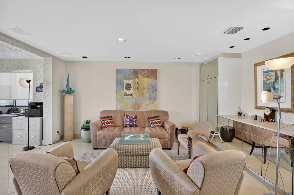 4 Eastgate Drive Boynton Beach FL 33436
