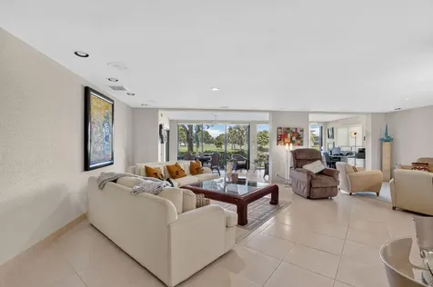 4 Eastgate Drive Boynton Beach FL 33436
