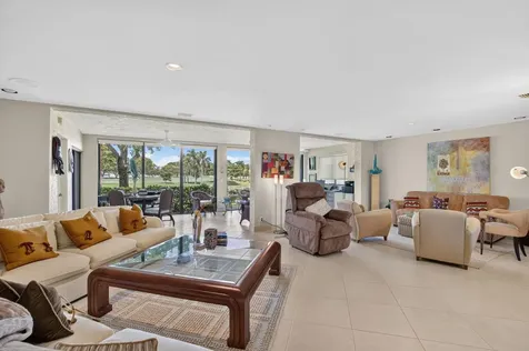 4 Eastgate Drive Boynton Beach FL 33436