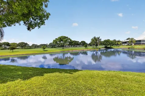 4 Eastgate Drive Boynton Beach FL 33436