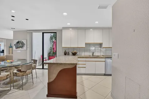 4 Eastgate Drive Boynton Beach FL 33436