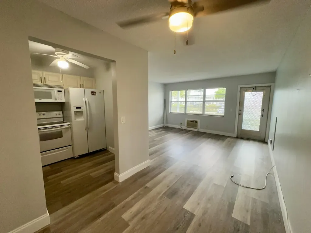 360 Camden P West Palm Beach FL 33417