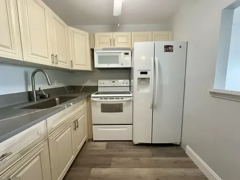 360 Camden P West Palm Beach FL 33417