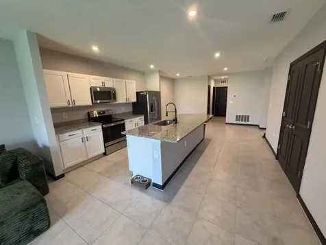 845 Persimmon Place Fort Pierce FL 34981