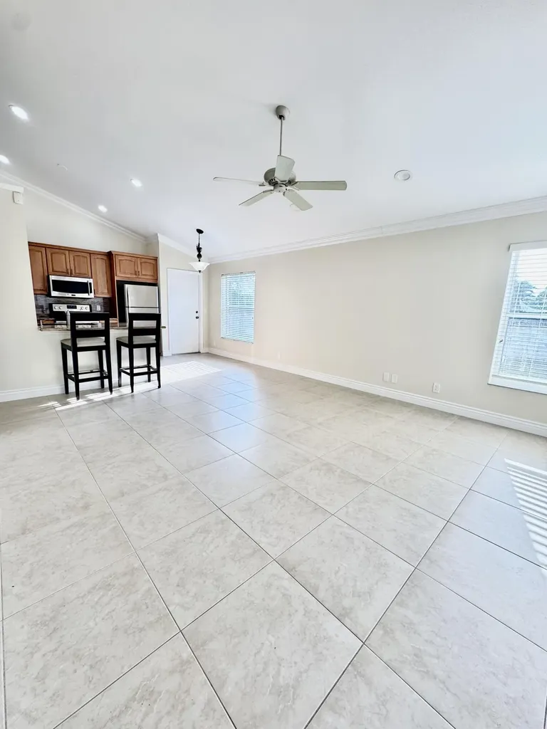 54 Egret Way Boynton Beach FL 33436