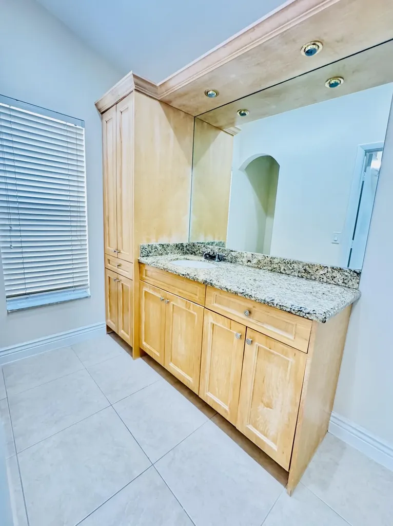 54 Egret Way Boynton Beach FL 33436