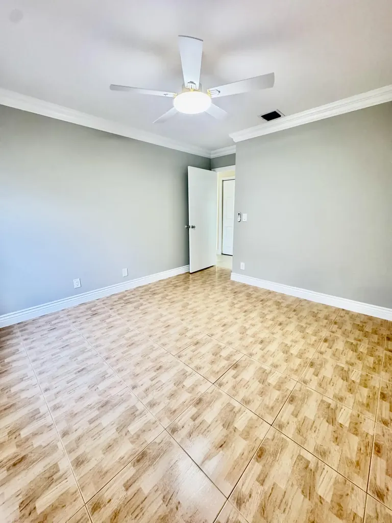 54 Egret Way Boynton Beach FL 33436