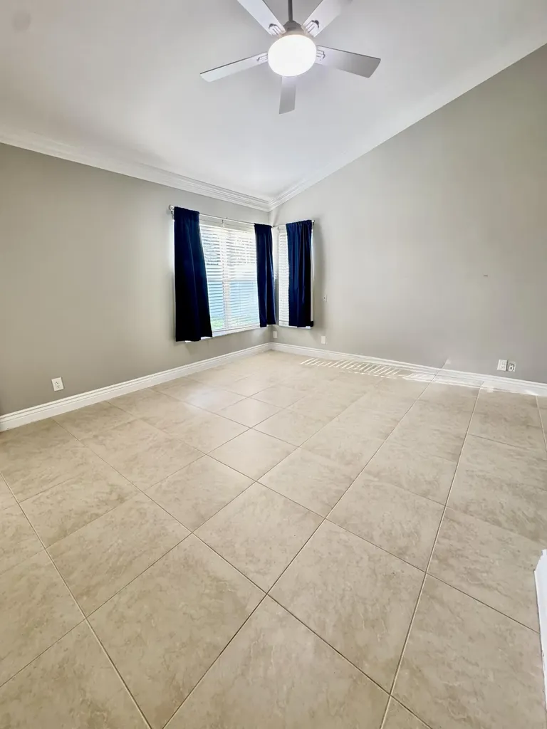 54 Egret Way Boynton Beach FL 33436