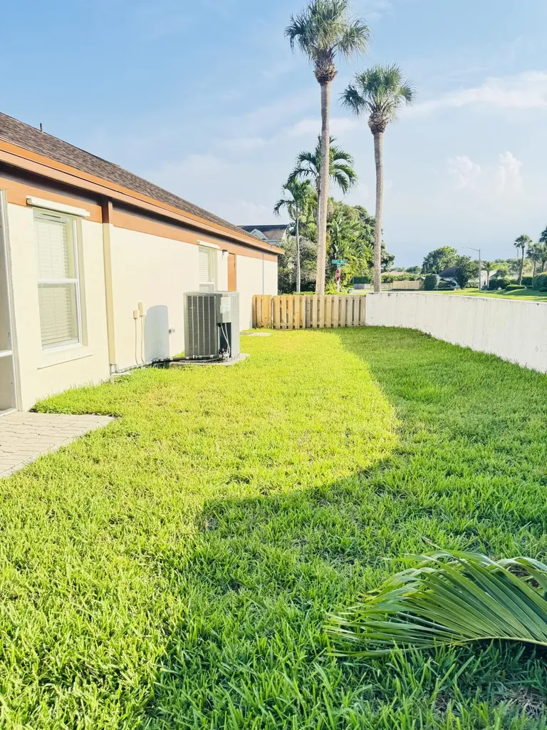 54 Egret Way Boynton Beach FL 33436