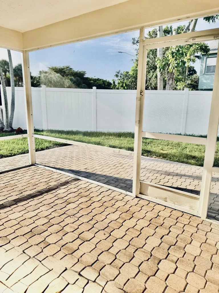 54 Egret Way Boynton Beach FL 33436