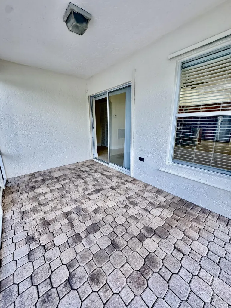 54 Egret Way Boynton Beach FL 33436