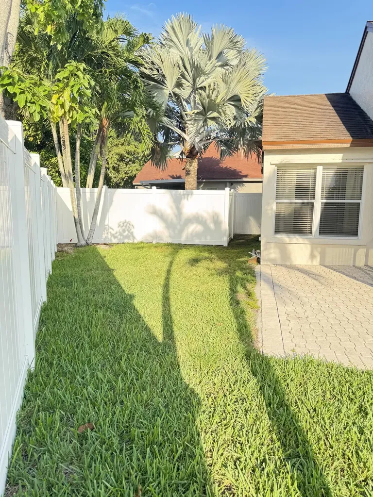 54 Egret Way Boynton Beach FL 33436