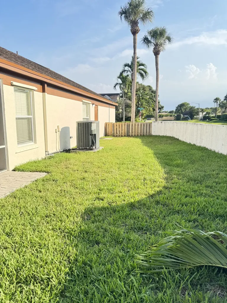 54 Egret Way Boynton Beach FL 33436