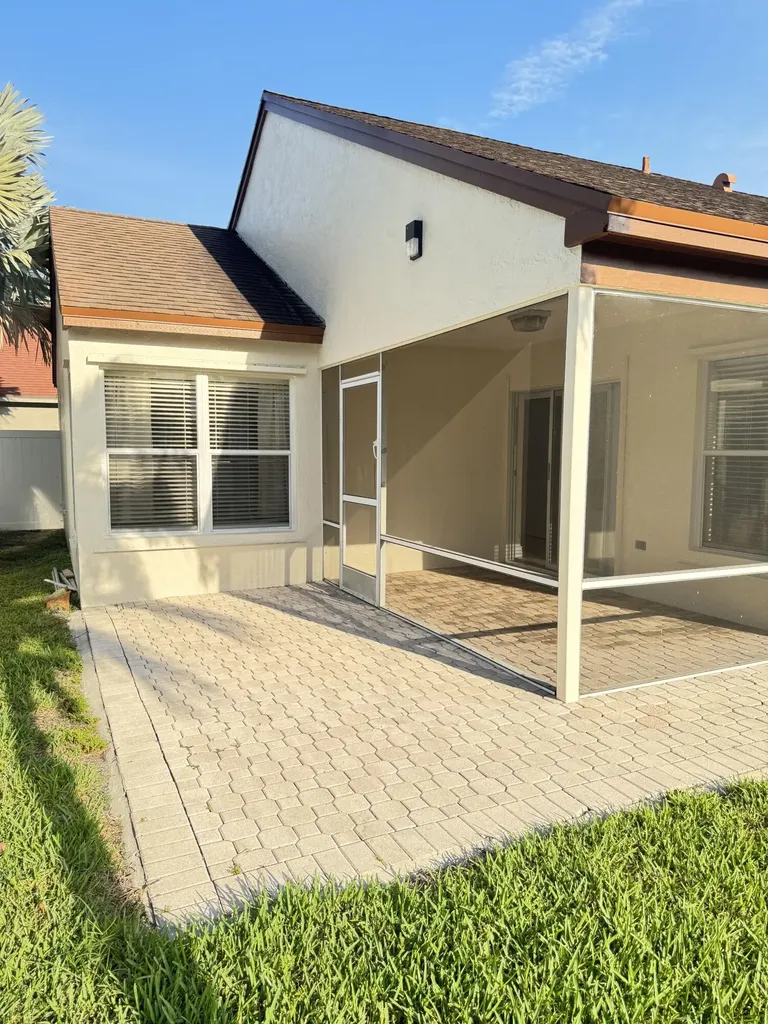 54 Egret Way Boynton Beach FL 33436