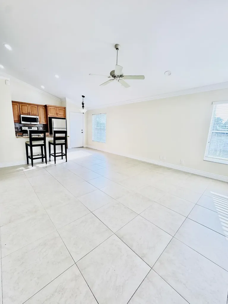 54 Egret Way Boynton Beach FL 33436