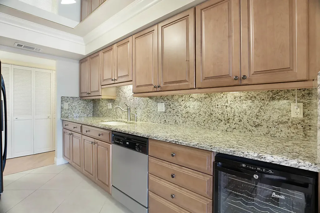 800 Jeffery Street Boca Raton FL 33487