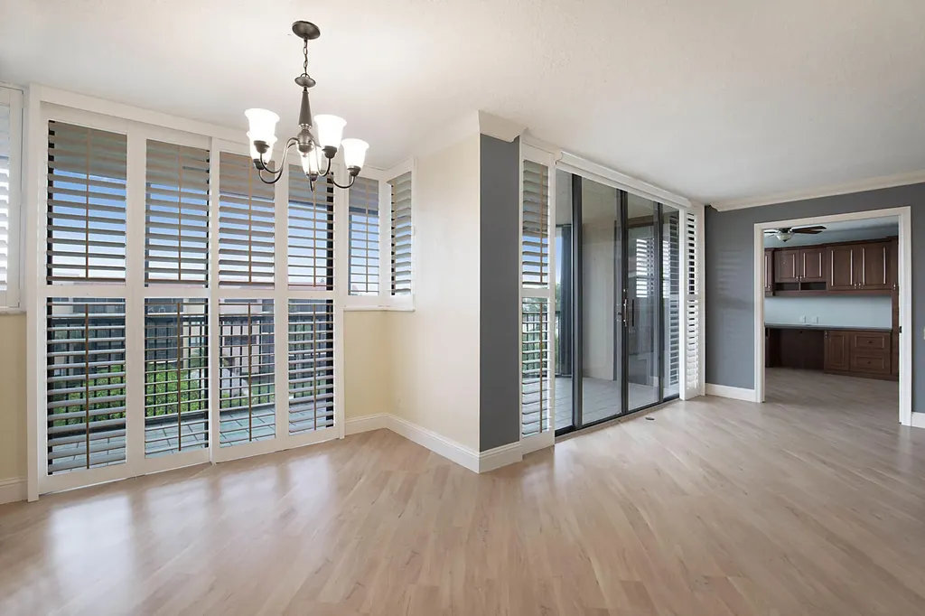 800 Jeffery Street Boca Raton FL 33487