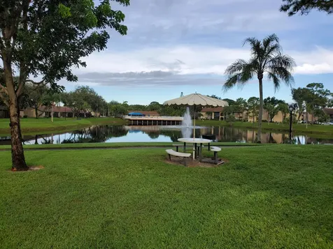 603 Sea Pine Way Greenacres FL 33415