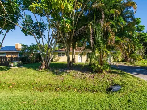 8604 Brookline Avenue Fort Pierce FL 34951