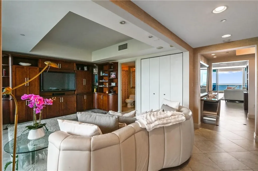 1600 S Ocean Boulevard Lauderdale By The Sea FL 33062