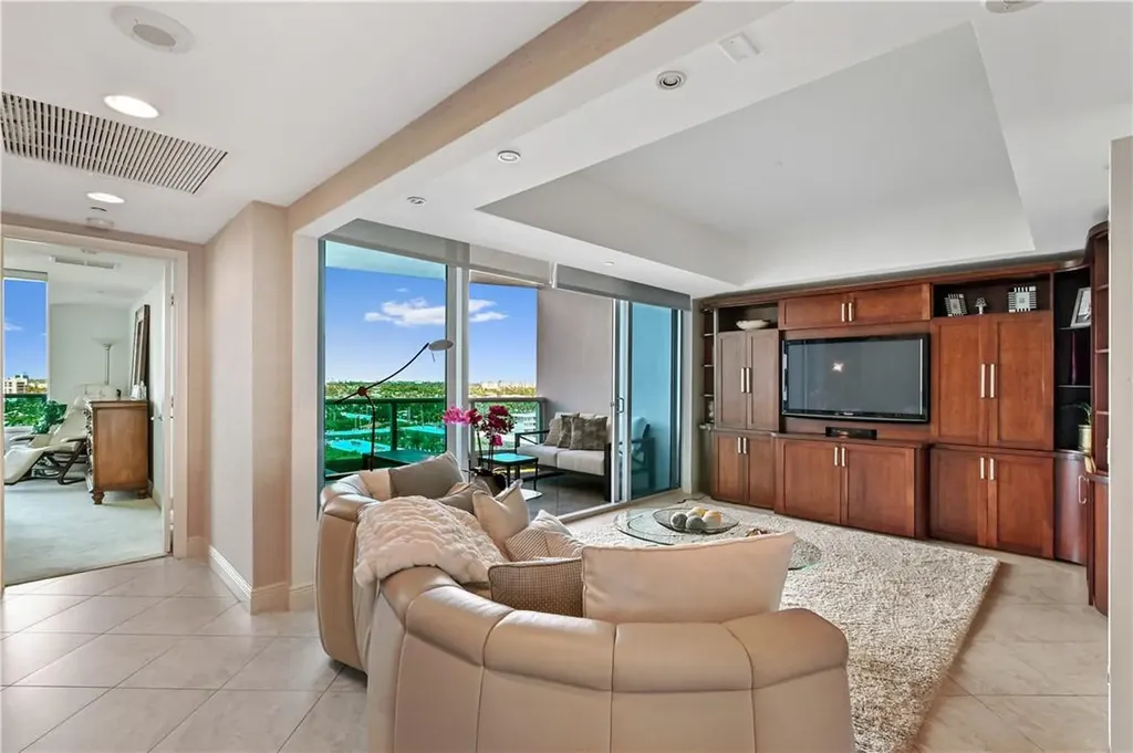 1600 S Ocean Boulevard Lauderdale By The Sea FL 33062
