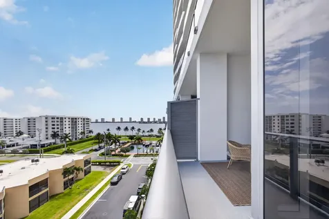 220 Lake Shore Drive Lake Park FL 33403