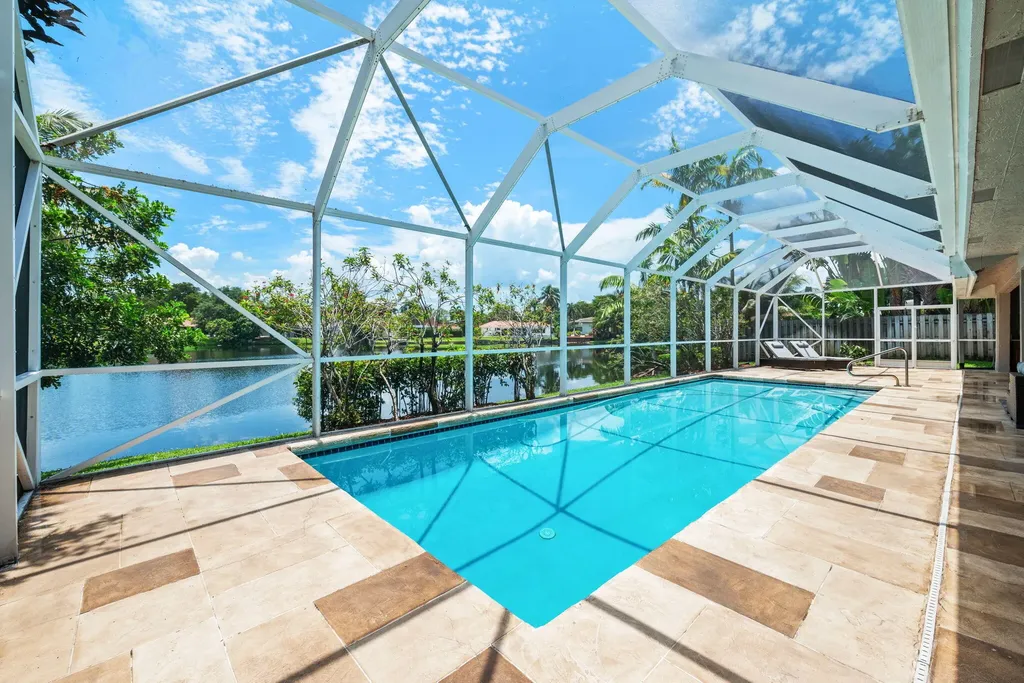 9410 Sea Turtle Manor Plantation FL 33324