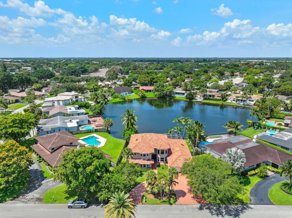 9410 Sea Turtle Manor Plantation FL 33324