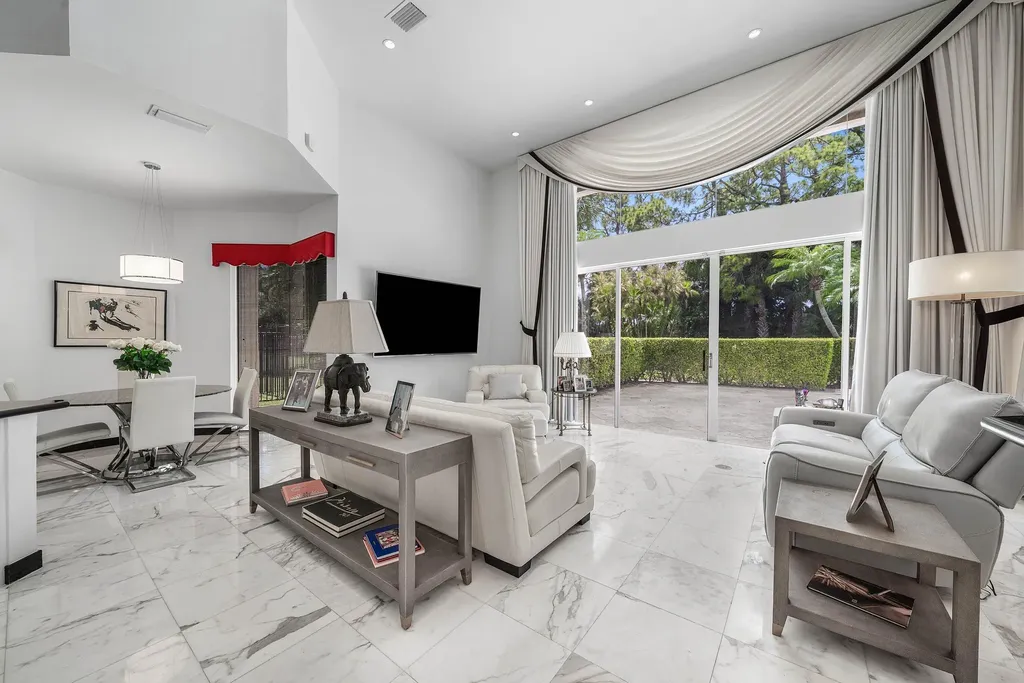 1697 Mayacoo Lakes Boulevard West Palm Beach FL 33411