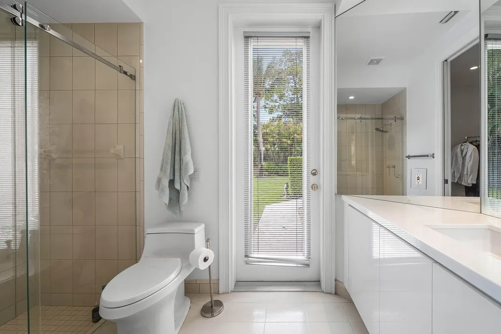 1697 Mayacoo Lakes Boulevard West Palm Beach FL 33411
