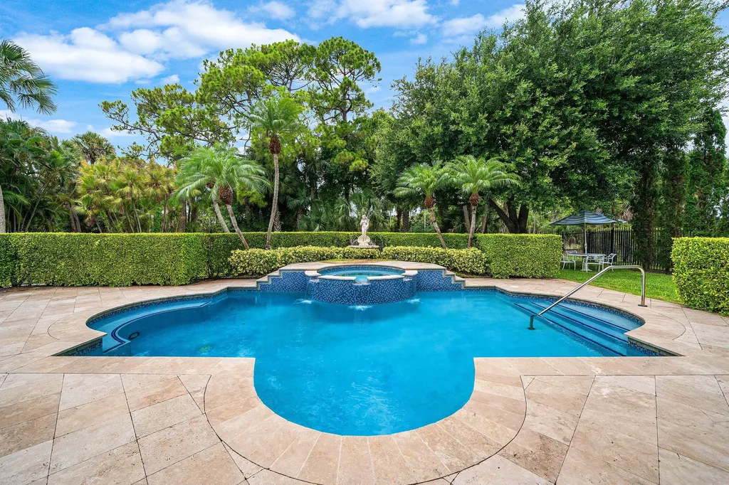 1697 Mayacoo Lakes Boulevard West Palm Beach FL 33411
