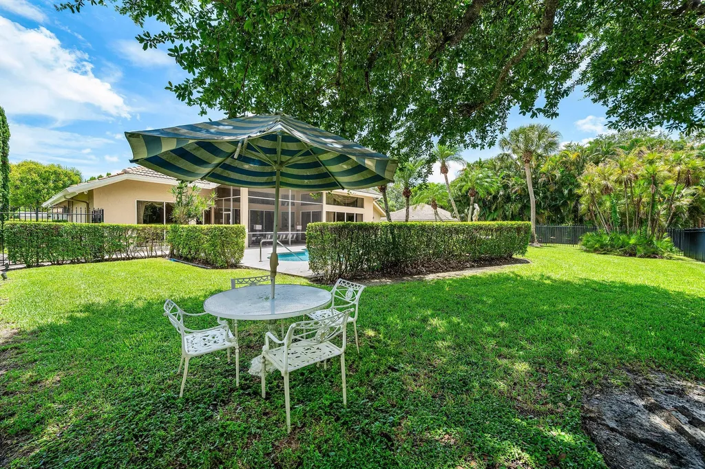 1697 Mayacoo Lakes Boulevard West Palm Beach FL 33411