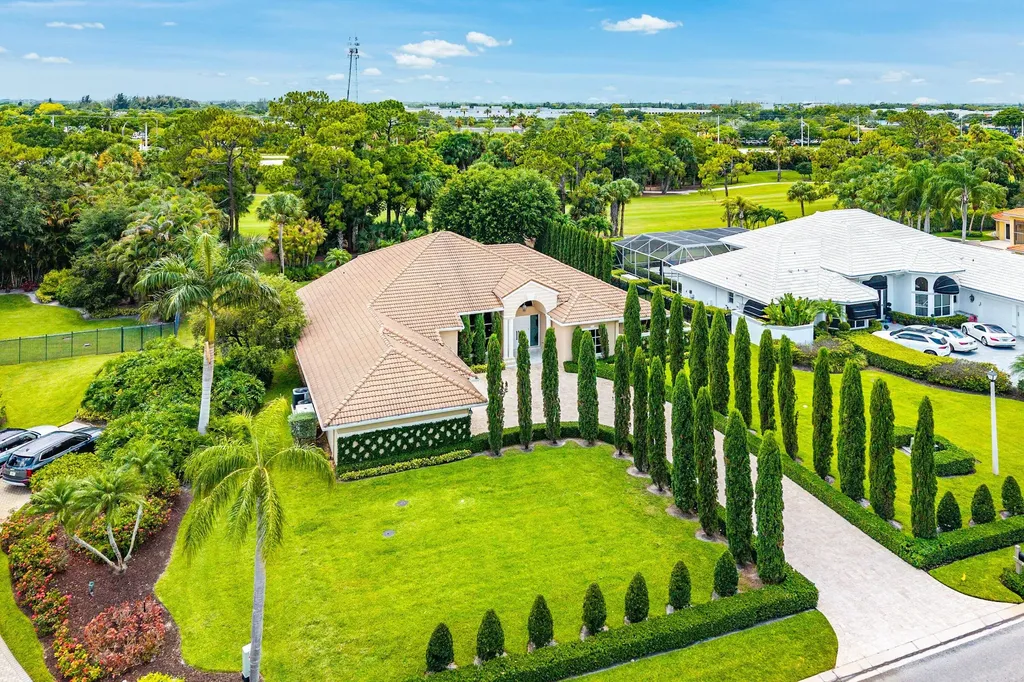 1697 Mayacoo Lakes Boulevard West Palm Beach FL 33411