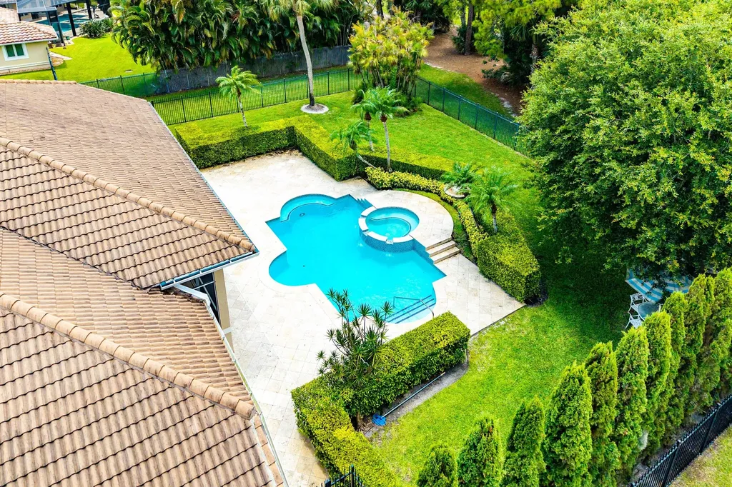 1697 Mayacoo Lakes Boulevard West Palm Beach FL 33411
