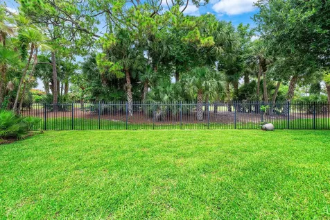 1697 Mayacoo Lakes Boulevard West Palm Beach FL 33411