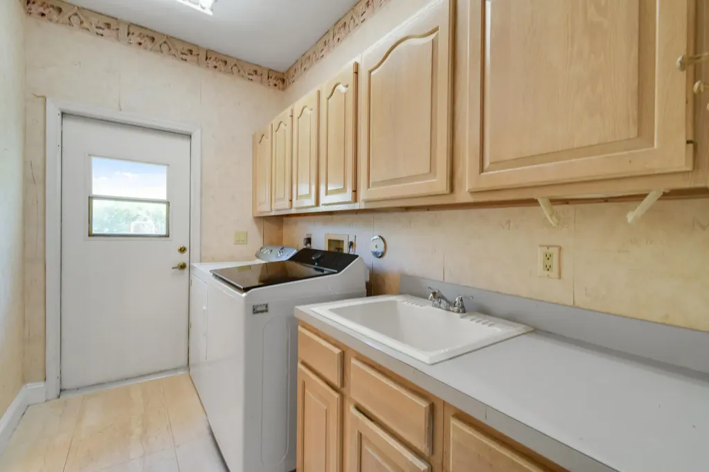 13345 Miles Standish Port Palm Beach Gardens FL 33410
