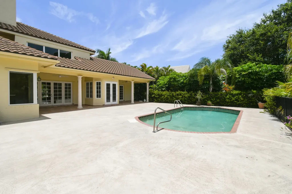 13345 Miles Standish Port Palm Beach Gardens FL 33410