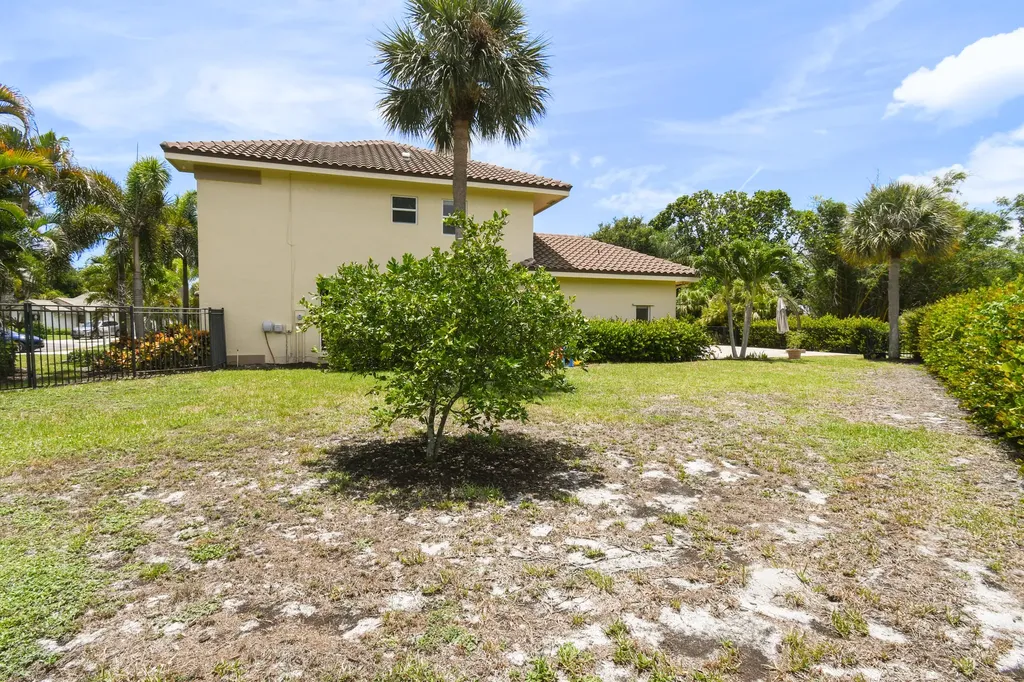 13345 Miles Standish Port Palm Beach Gardens FL 33410