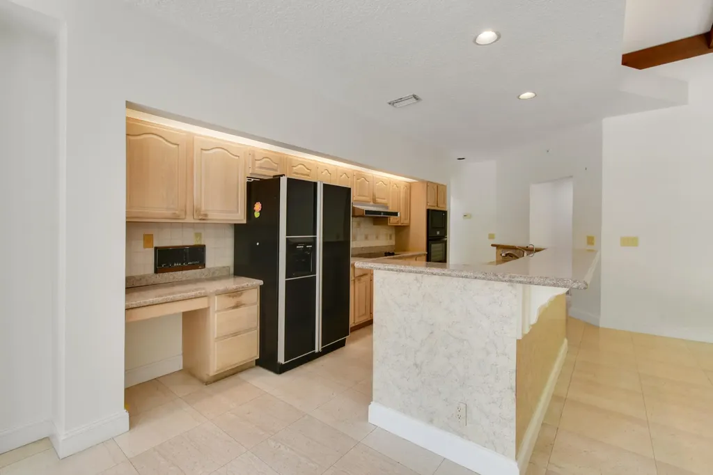 13345 Miles Standish Port Palm Beach Gardens FL 33410