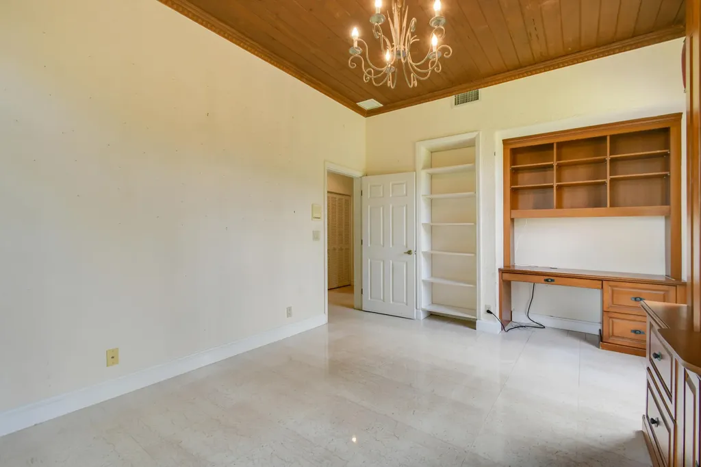 13345 Miles Standish Port Palm Beach Gardens FL 33410
