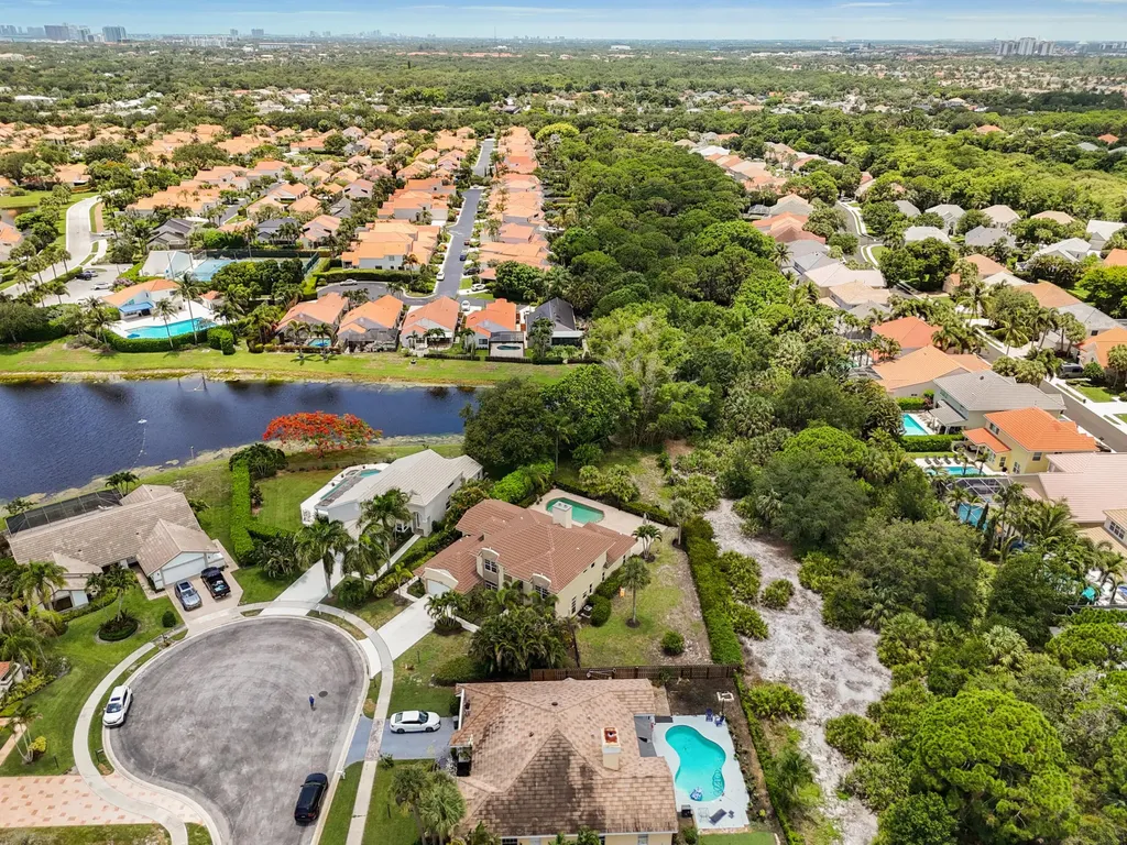 13345 Miles Standish Port Palm Beach Gardens FL 33410
