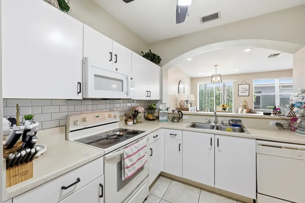 4962 Grinnell Street Lake Worth FL 33463