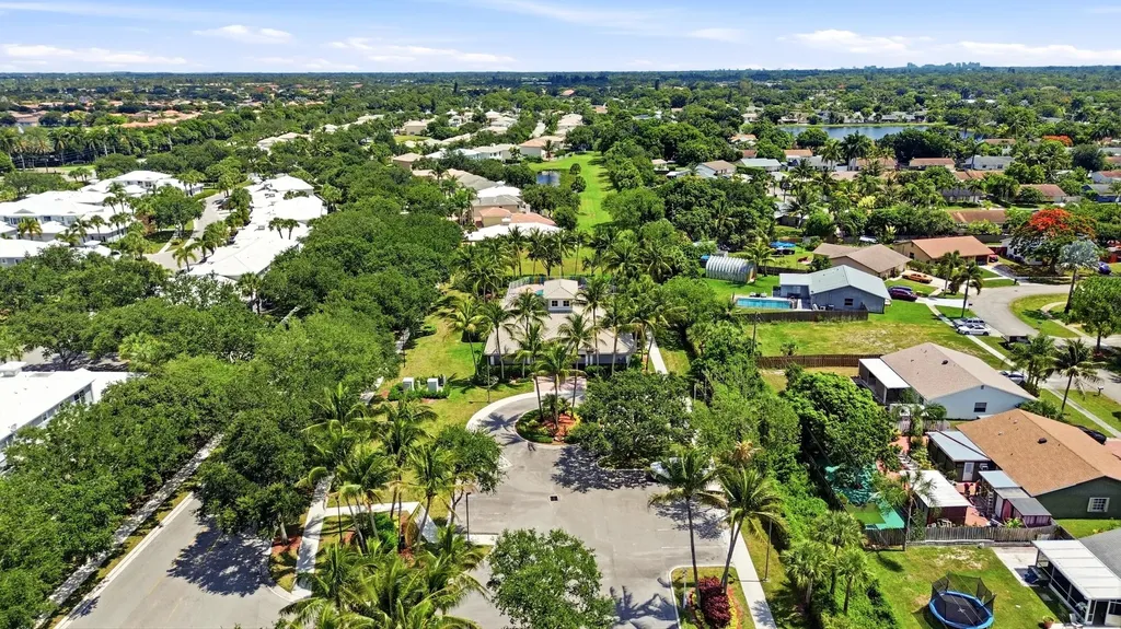 4962 Grinnell Street Lake Worth FL 33463