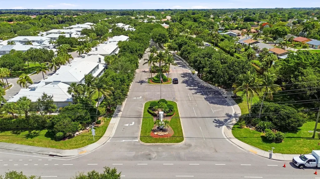 4962 Grinnell Street Lake Worth FL 33463