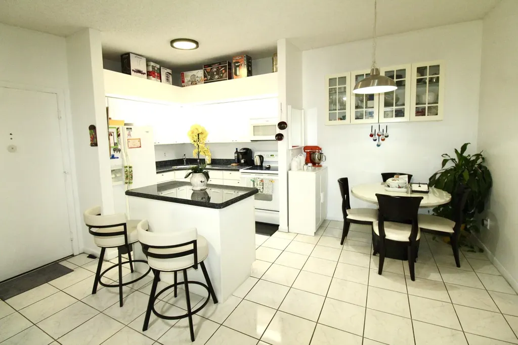 9342 S Belfort Circle Tamarac FL 33321