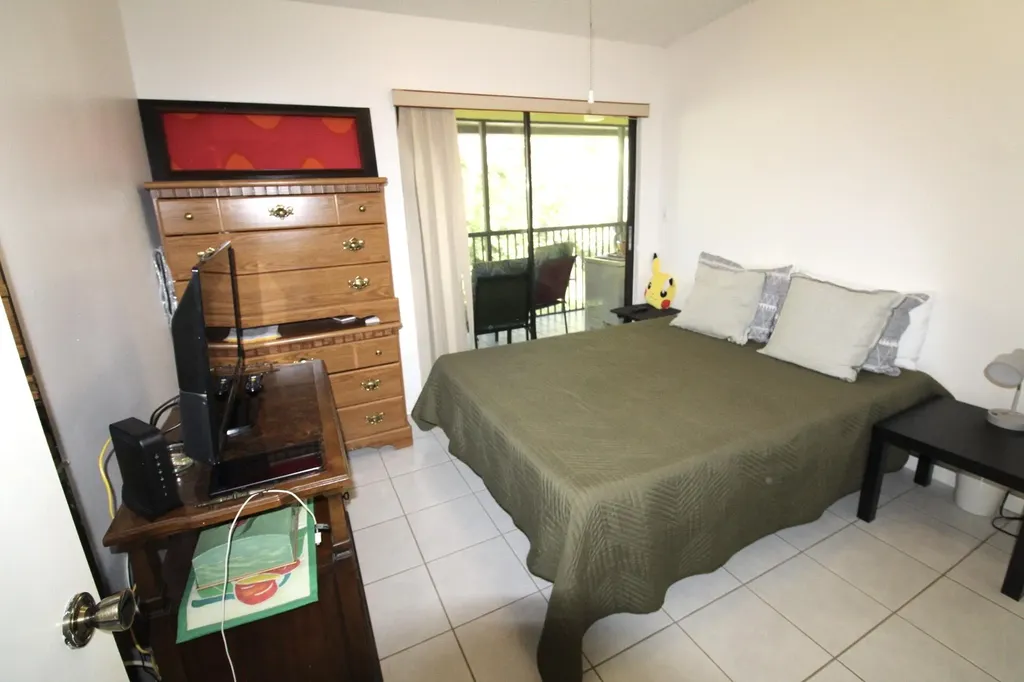 9342 S Belfort Circle Tamarac FL 33321