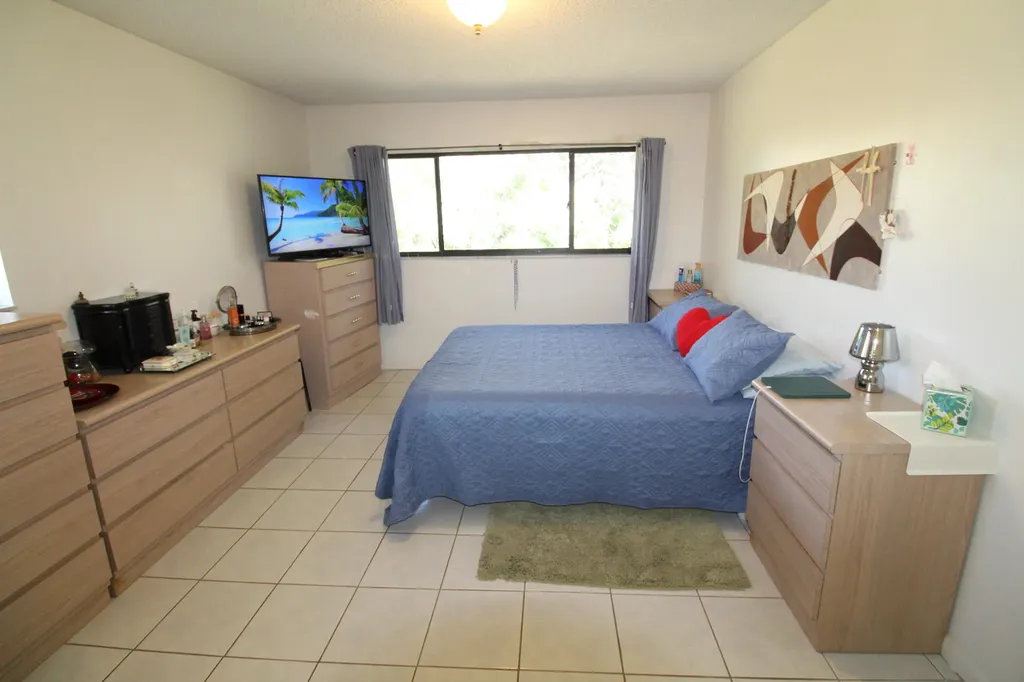 9342 S Belfort Circle Tamarac FL 33321