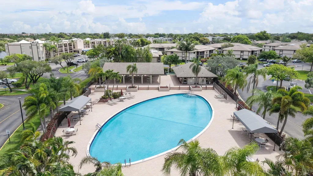 9342 S Belfort Circle Tamarac FL 33321