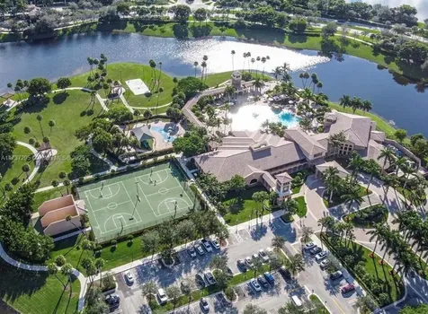9342 S Belfort Circle Tamarac FL 33321